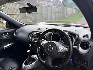 Used 2015 Nissan Juke Acenta Red - Interior and Exterior details 14