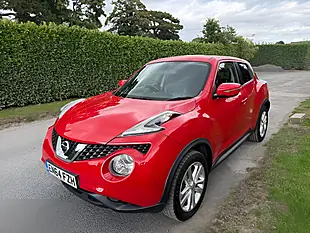 Used 2015 Nissan Juke Acenta Red - Interior and Exterior details 9