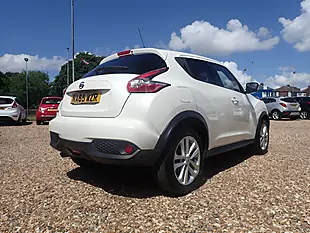 Used 2015 Nissan Juke Acenta White - Interior and Exterior details 18