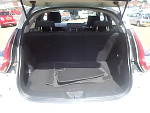 Used 2015 Nissan Juke Acenta White - Interior and Exterior details 19