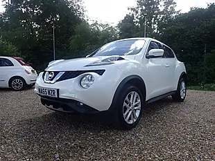 Used 2015 Nissan Juke Acenta White - Interior and Exterior details 4
