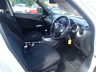 Used 2015 Nissan Juke Acenta White - Interior and Exterior details 5