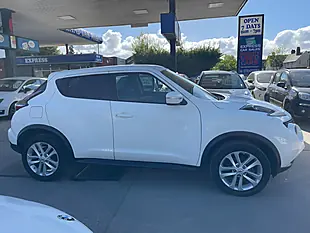 Used 2015 Nissan Juke Acenta White - Interior and Exterior details 3