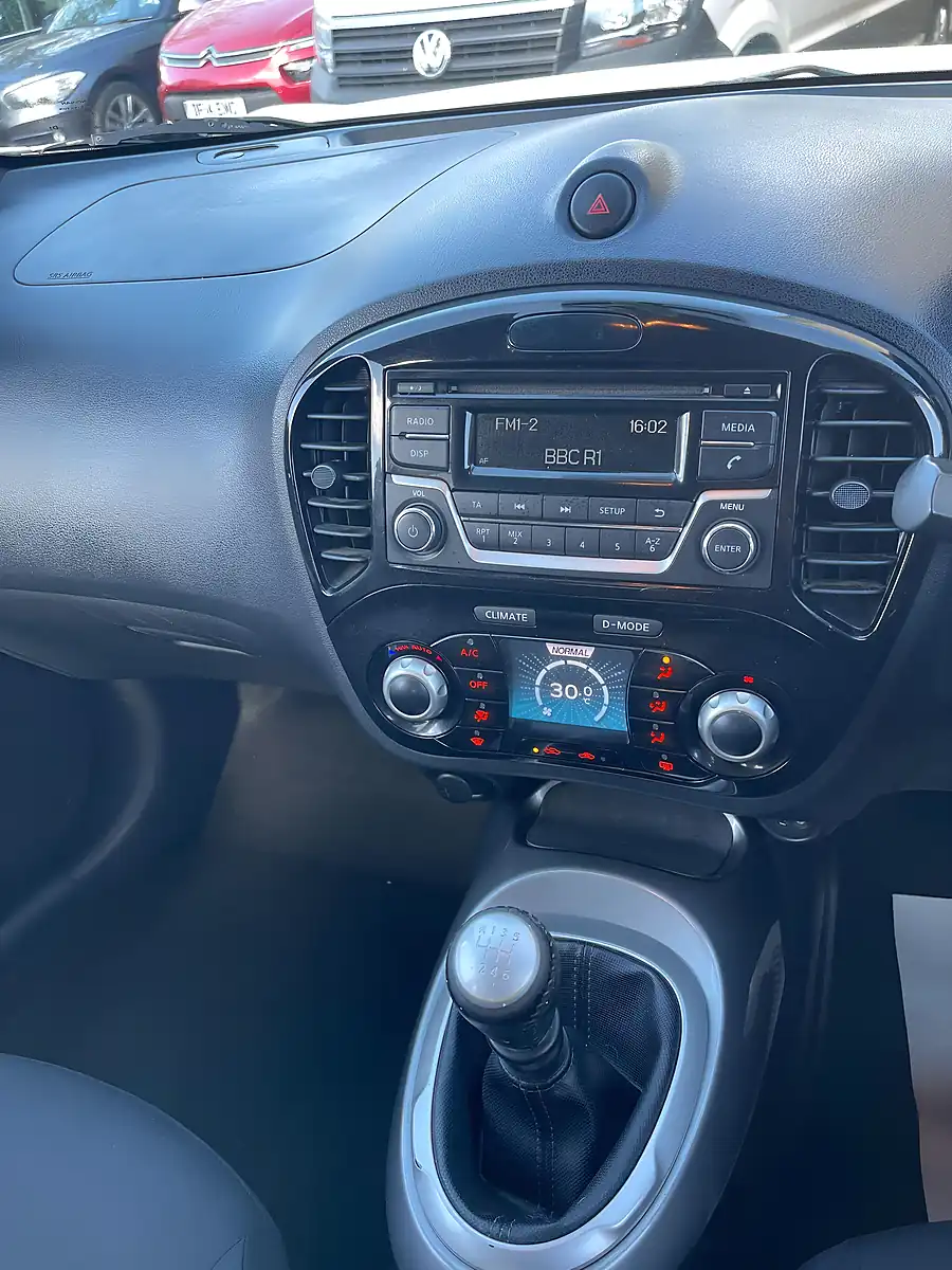 Used 2015 Nissan Juke Acenta White - Interior and Exterior details 7