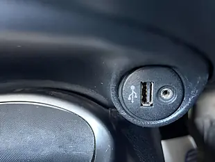 Used 2015 Nissan Juke Acenta White - Interior and Exterior details 9