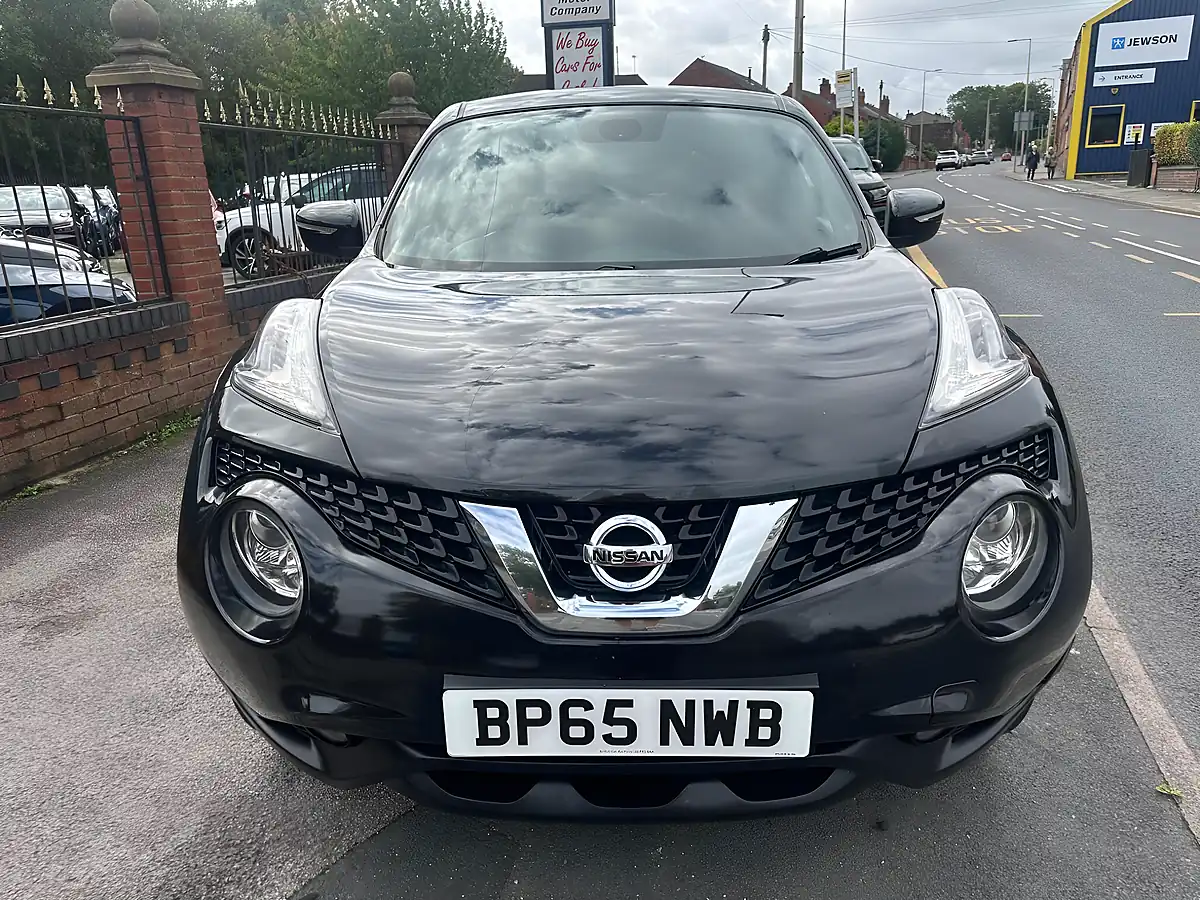 Used 2015 Nissan Juke N-Connecta Black - Interior and Exterior details 12