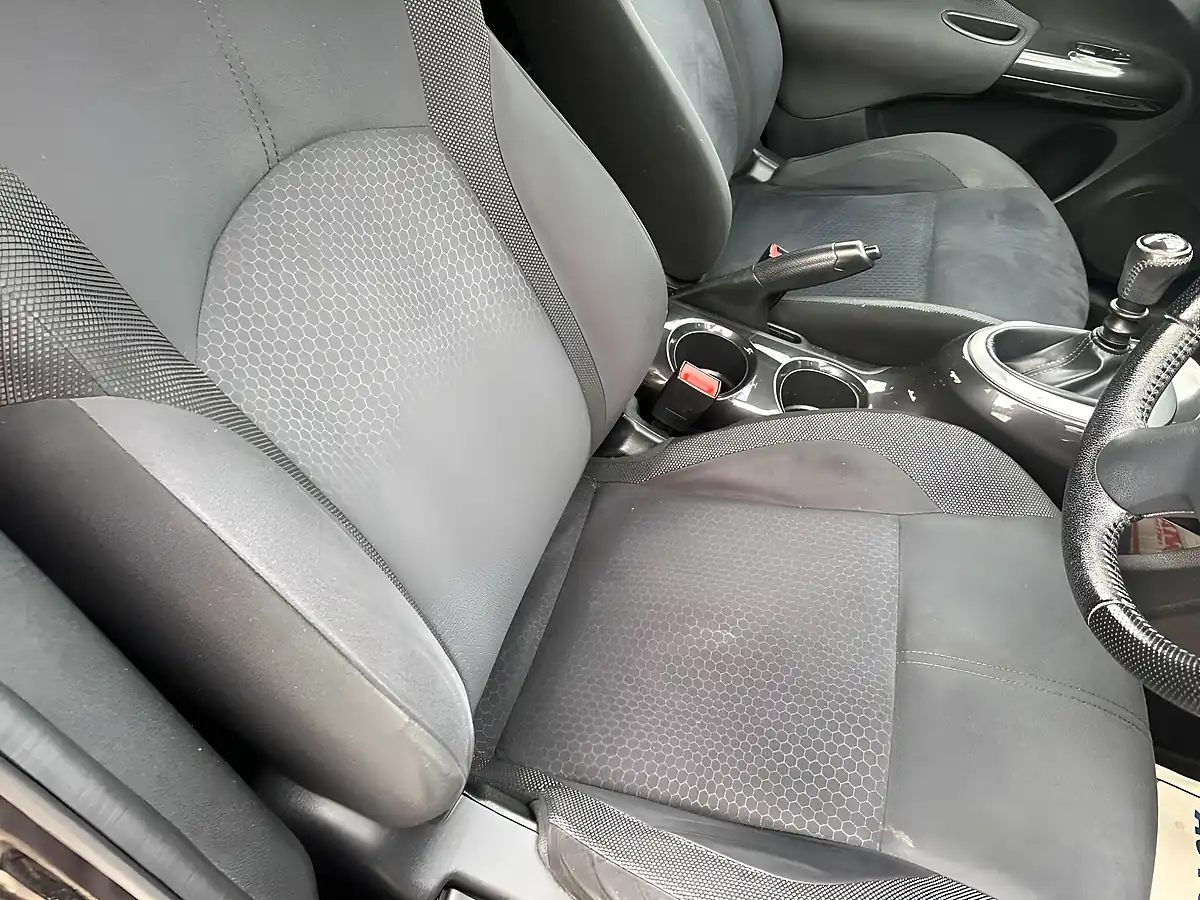 Used 2015 Nissan Juke N-Connecta Black - Interior and Exterior details 14