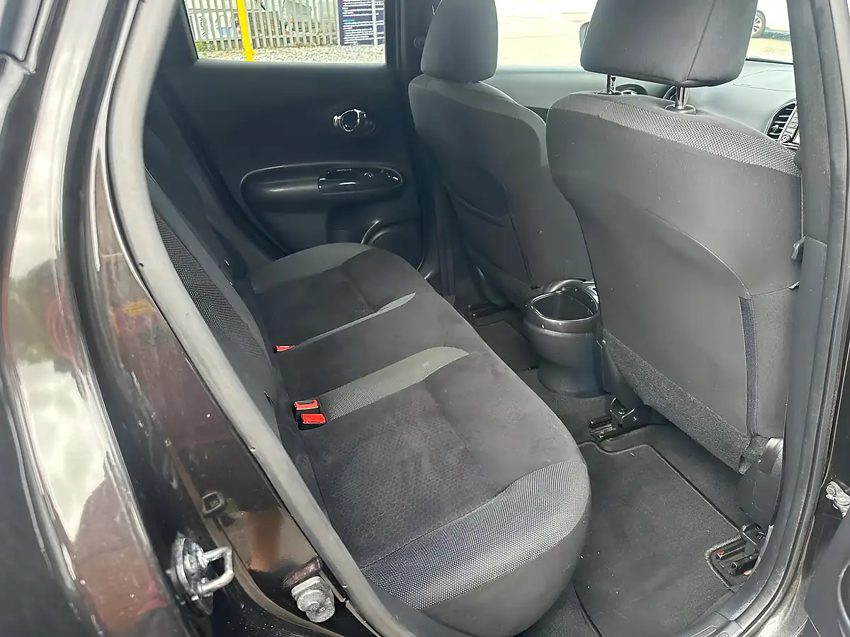 Used 2015 Nissan Juke N-Connecta Black - Interior and Exterior details 15