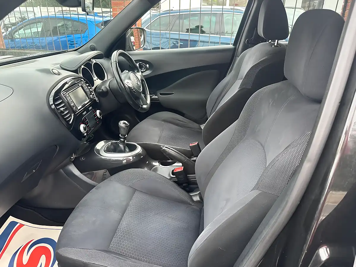 Used 2015 Nissan Juke N-Connecta Black - Interior and Exterior details 19