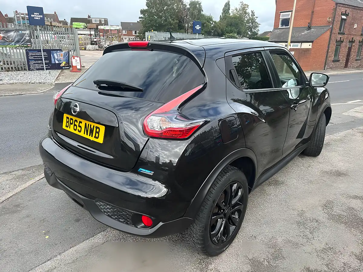 Used 2015 Nissan Juke N-Connecta Black - Interior and Exterior details 3