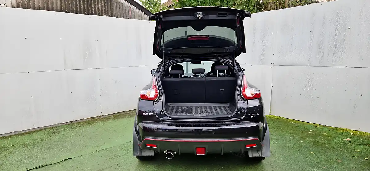 Used 2015 Nissan Juke Nismo RS Black - Interior and Exterior details 10