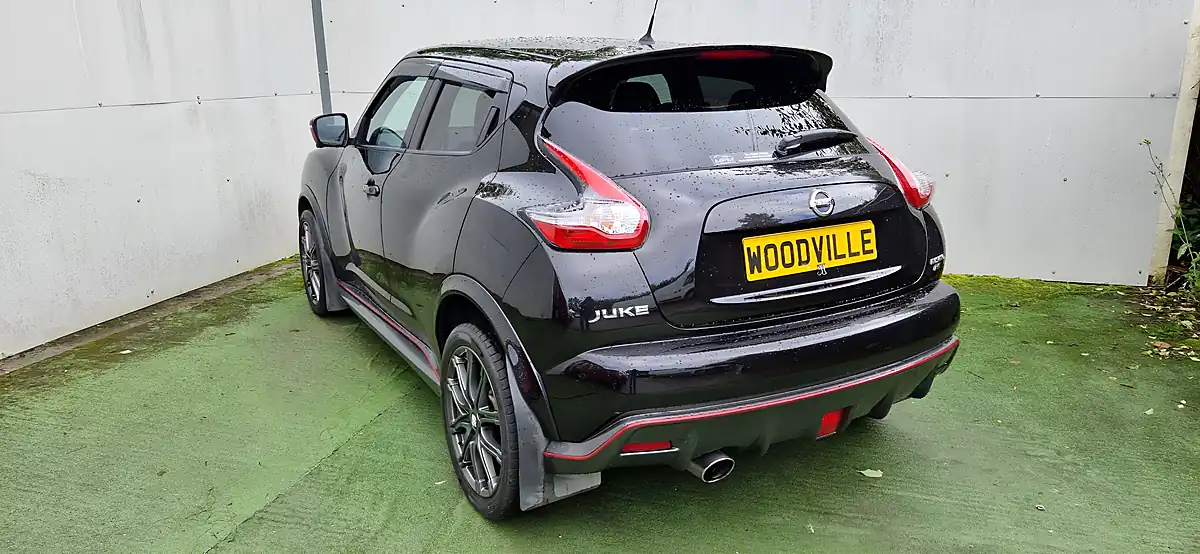 Used 2015 Nissan Juke Nismo RS Black - Interior and Exterior details 11