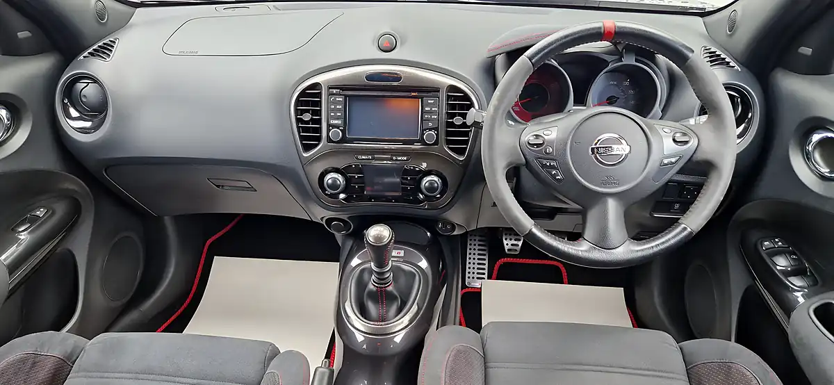 Used 2015 Nissan Juke Nismo RS Black - Interior and Exterior details 14