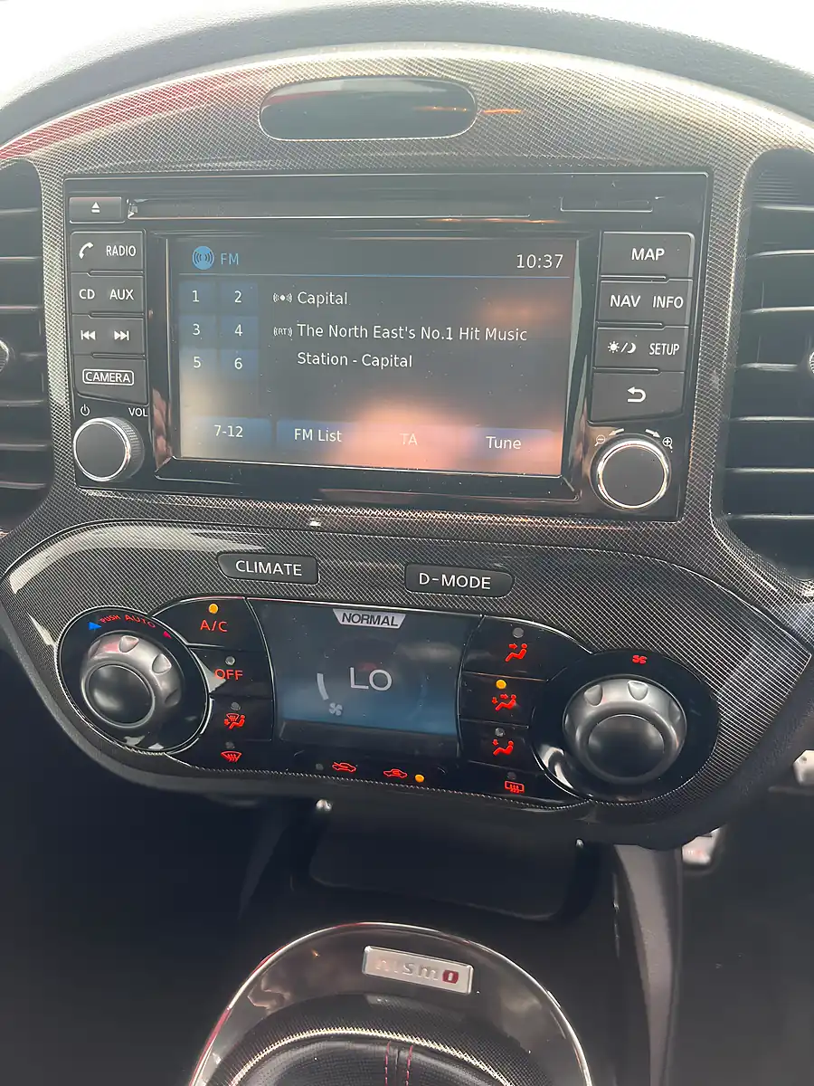 Used 2015 Nissan Juke Nismo RS - Interior and Exterior details 17