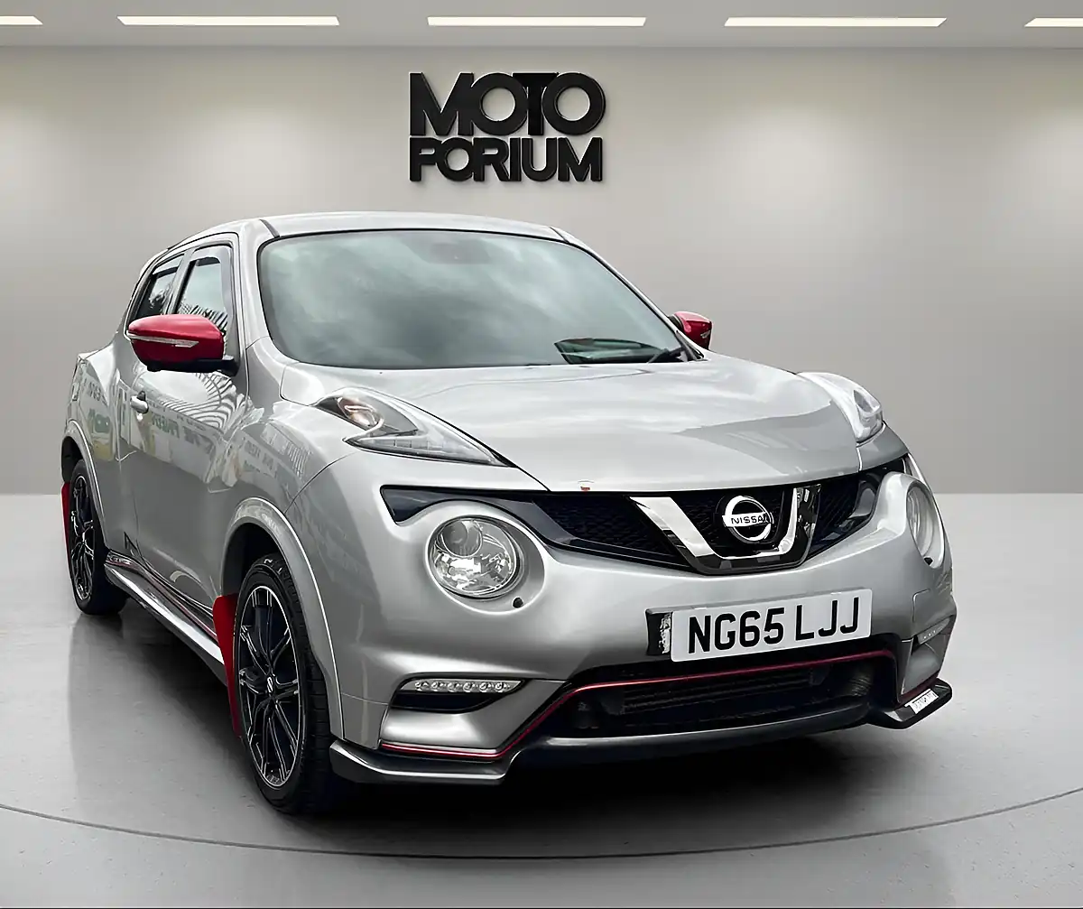 Used 2015 Nissan Juke Nismo RS Silver - Front View