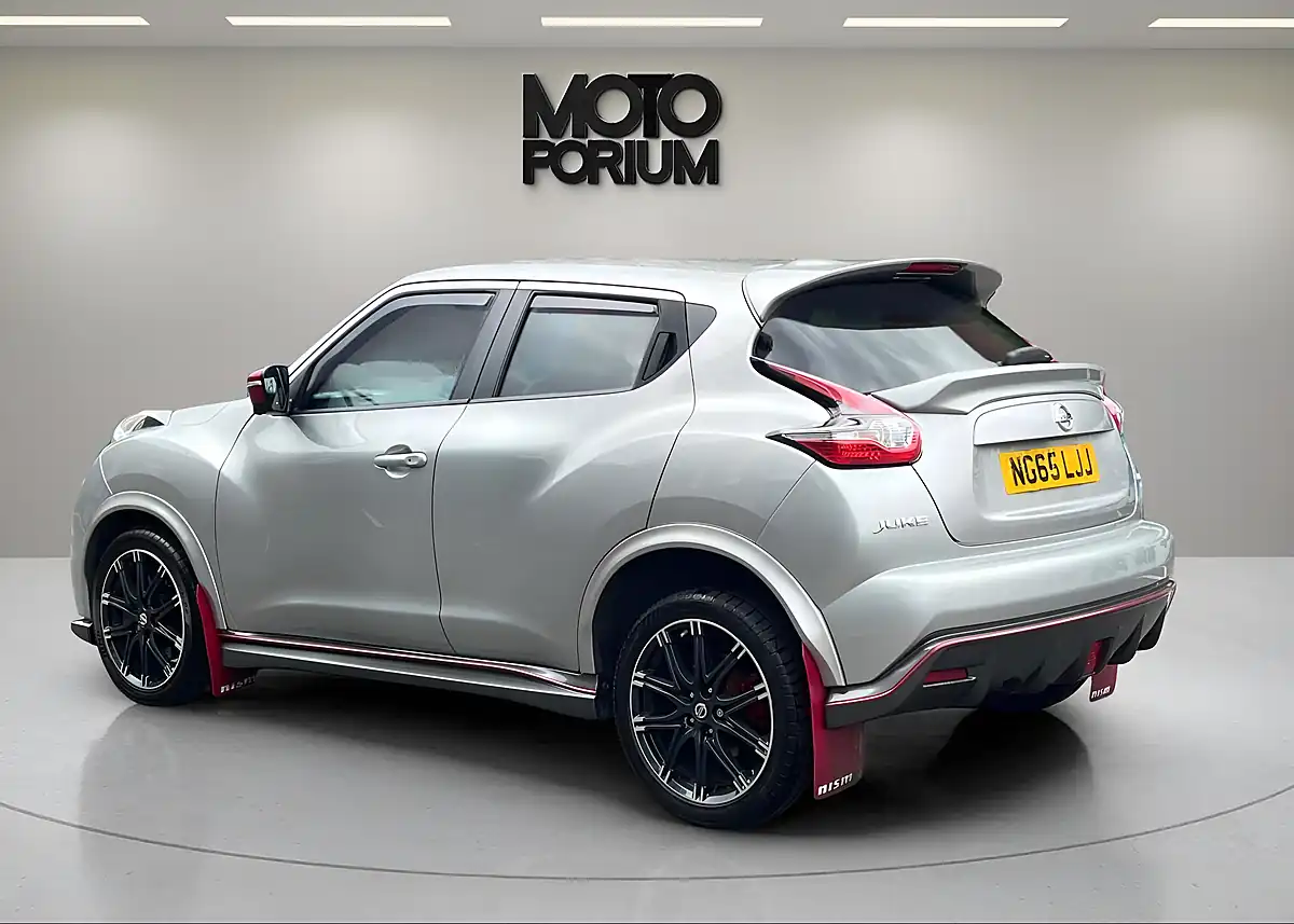 Used 2015 Nissan Juke Nismo RS Silver - Interior and Exterior details 10