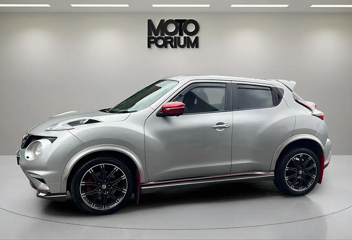 Used 2015 Nissan Juke Nismo RS Silver - Interior and Exterior details 11