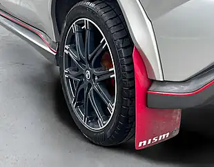 Used 2015 Nissan Juke Nismo RS Silver - Interior and Exterior details 16