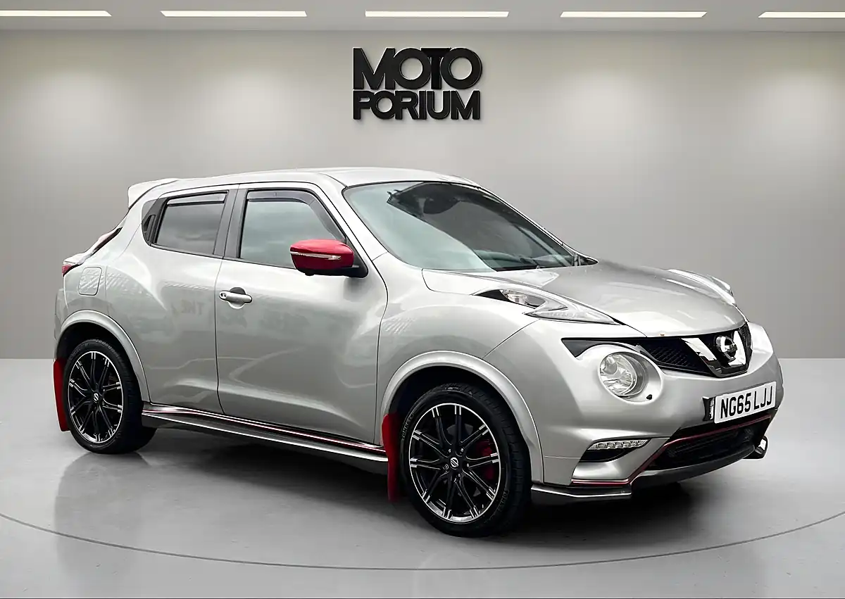Used 2015 Nissan Juke Nismo RS Silver - Interior and Exterior details 7