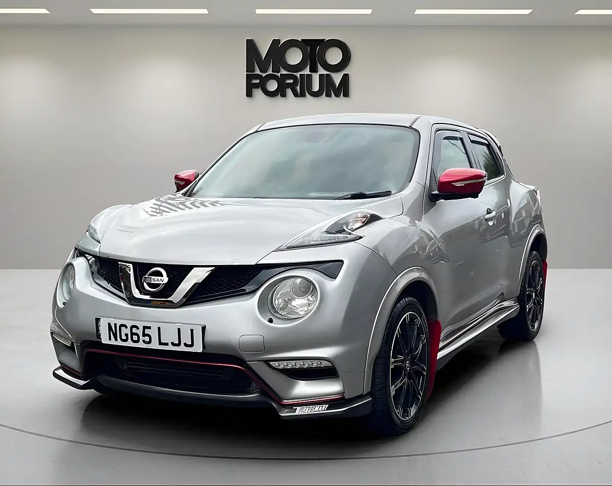 Used 2015 Nissan Juke Nismo RS Silver - Interior and Exterior details 8