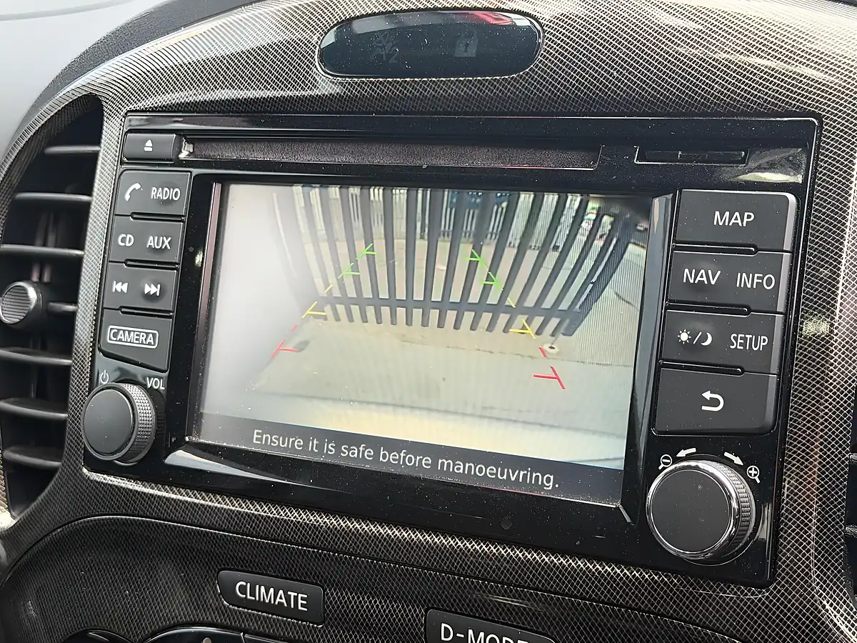 Used 2015 Nissan Juke Nismo RS Silver - Interior and Exterior details 15