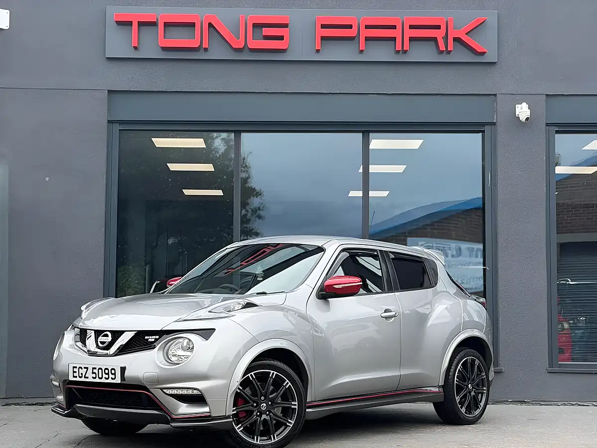 Used 2015 Nissan Juke Nismo RS Silver - Interior and Exterior details 9