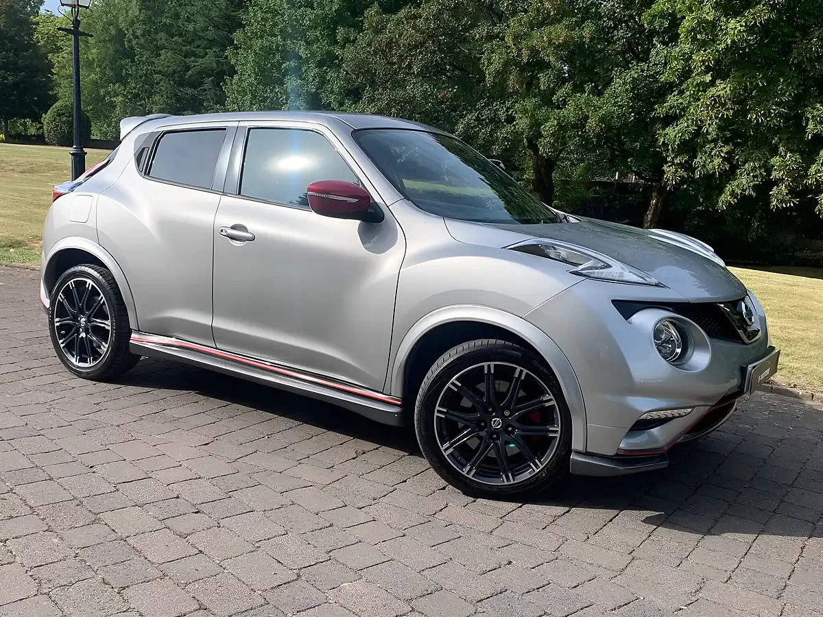 Used 2015 Nissan Juke Nismo RS Silver - Interior and Exterior details 7