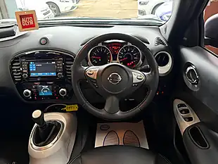 Used 2015 Nissan Juke Tekna Black - Interior and Exterior details 12