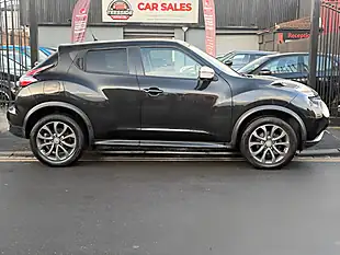 Used 2015 Nissan Juke Tekna Black - Interior and Exterior details 3