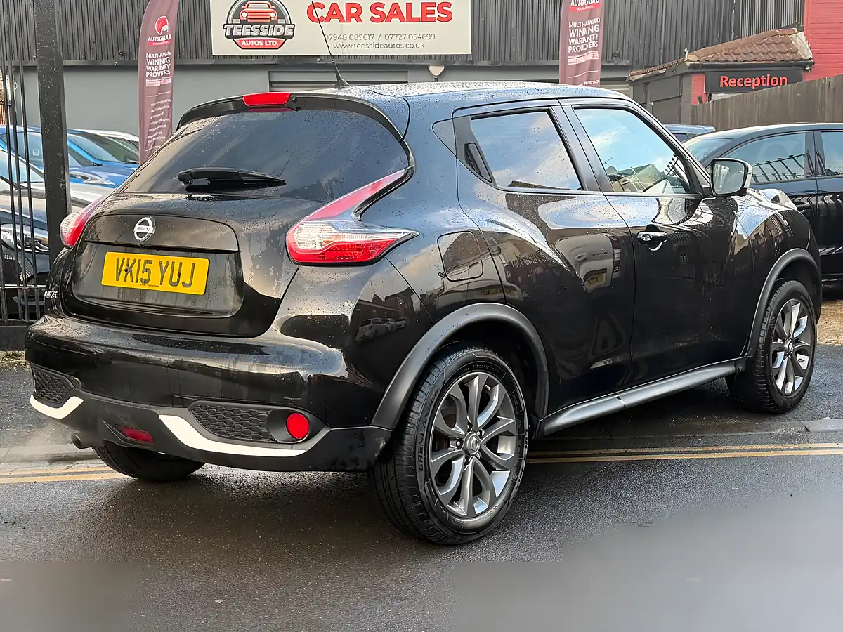 Used 2015 Nissan Juke Tekna Black - Interior and Exterior details 6