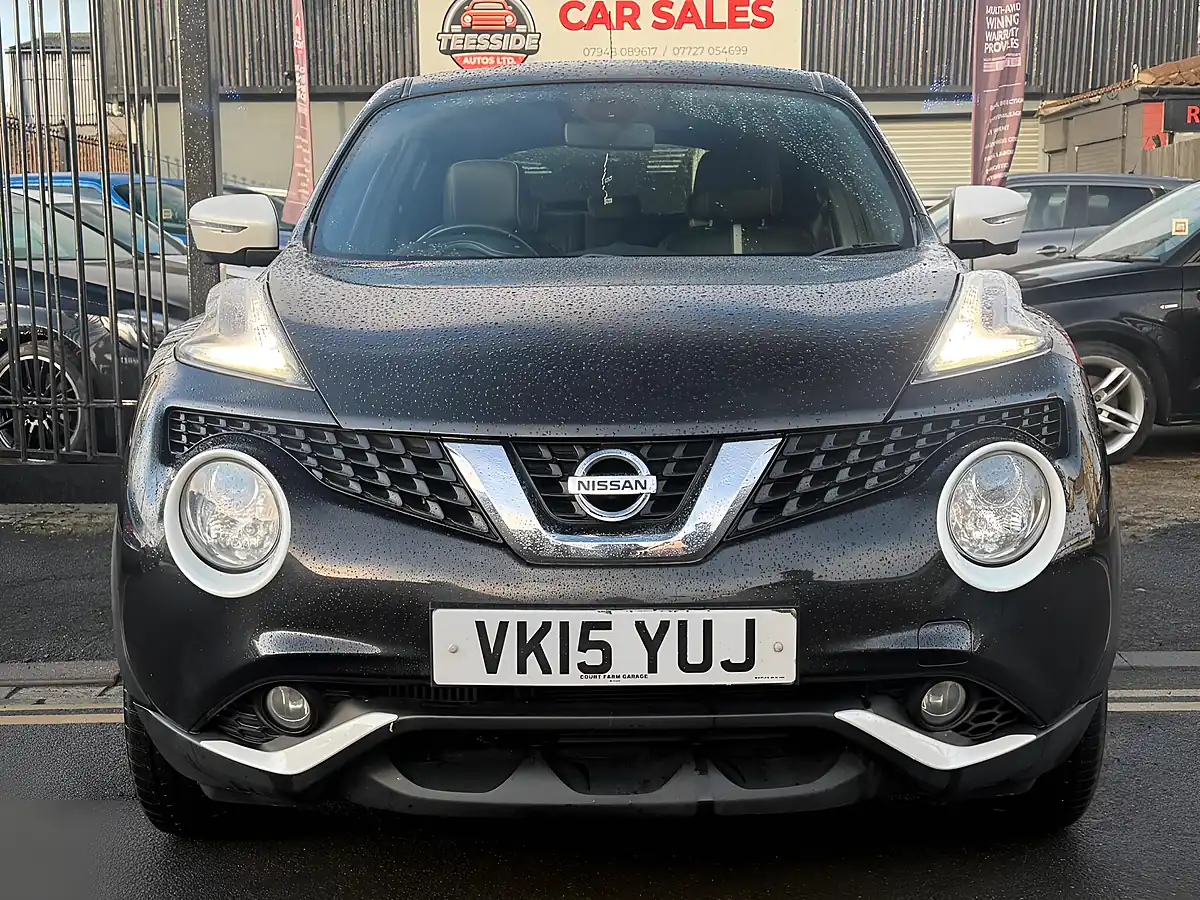 Used 2015 Nissan Juke Tekna Black - Interior and Exterior details 7