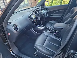 Used 2015 Nissan Juke Tekna Black - Interior and Exterior details 14