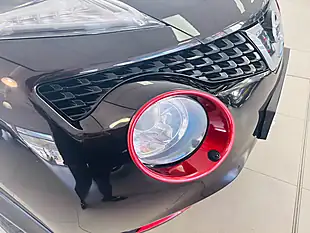Used 2015 Nissan Juke Tekna Black - Interior and Exterior details 10