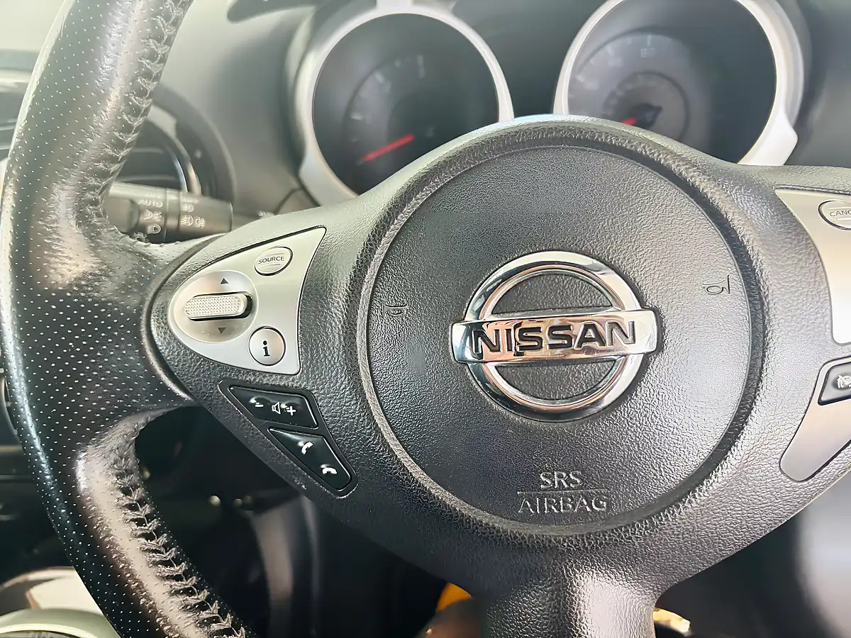Used 2015 Nissan Juke Tekna Black - Interior and Exterior details 17