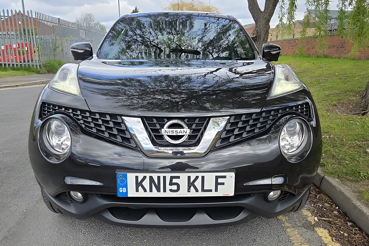 Used 2015 Nissan Juke Tekna Black - Interior and Exterior details 3