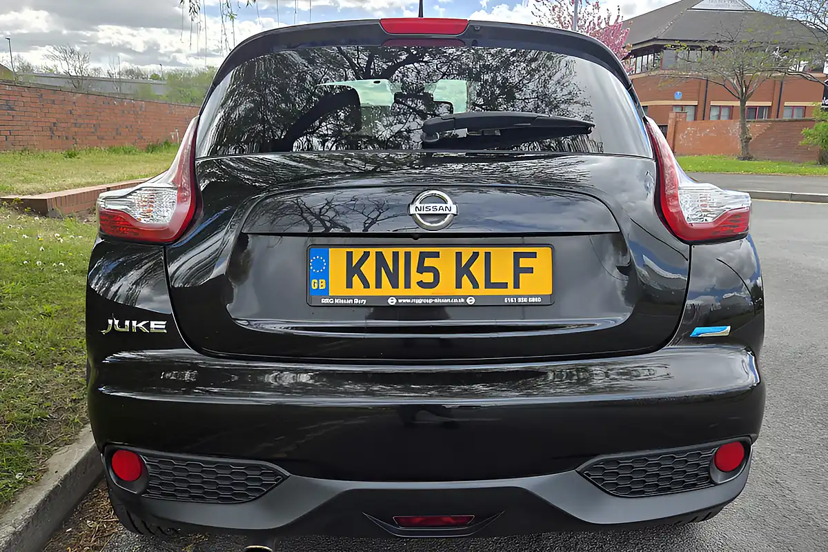 Used 2015 Nissan Juke Tekna Black - Interior and Exterior details 4