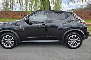Used 2015 Nissan Juke Tekna Black - Interior and Exterior details 8