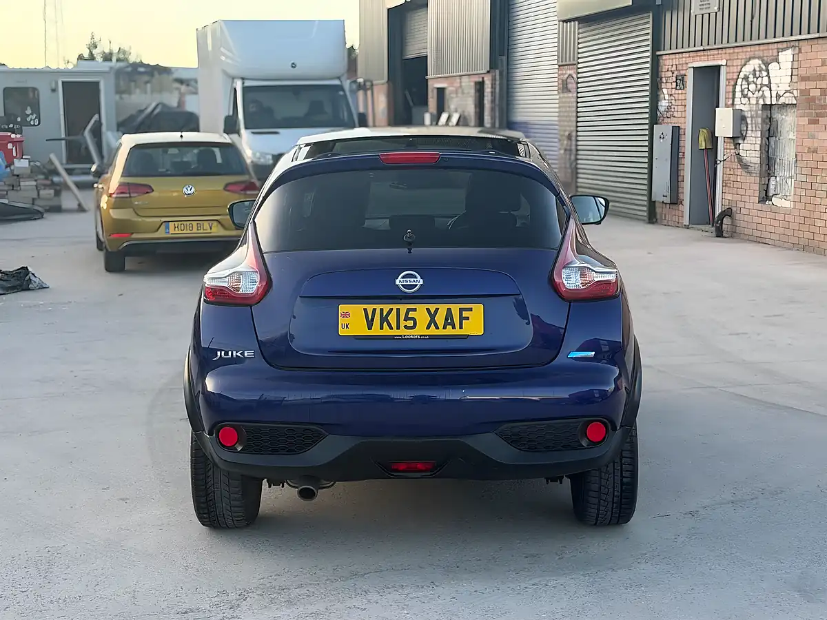 Used 2015 Nissan Juke Tekna Blue - Interior and Exterior details 5