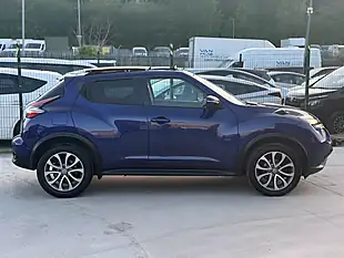 Used 2015 Nissan Juke Tekna Blue - Interior and Exterior details 7