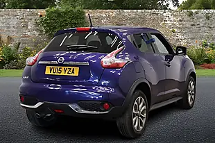 Used 2015 Nissan Juke Tekna Blue - Interior and Exterior details 4
