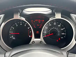 Used 2015 Nissan Juke Tekna Blue - Interior and Exterior details 18