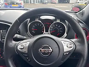 Used 2015 Nissan Juke Tekna Blue - Interior and Exterior details 19
