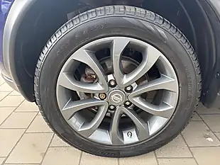Used 2015 Nissan Juke Tekna Blue - Interior and Exterior details 7