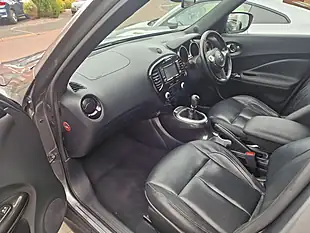 Used 2015 Nissan Juke Tekna Grey - Interior and Exterior details 17