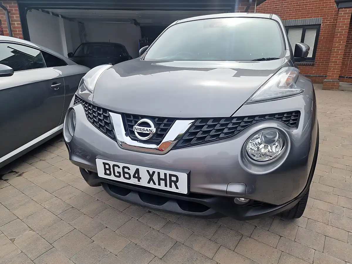 Used 2015 Nissan Juke Tekna Grey - Interior and Exterior details 2