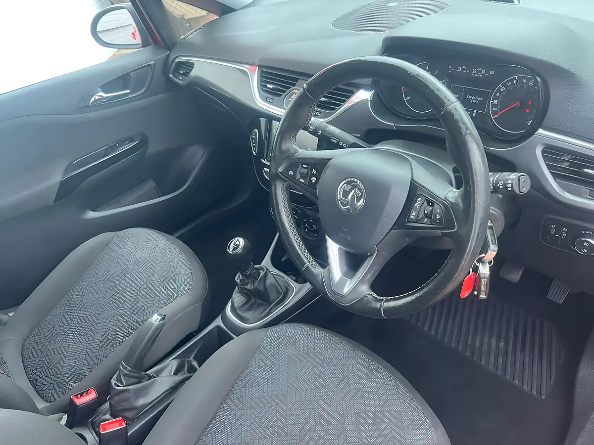 Used 2015 Nissan Juke Tekna - Interior and Exterior details 4
