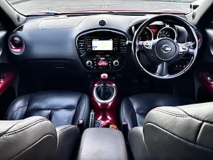 Used 2015 Nissan Juke Tekna Red - Interior and Exterior details 9