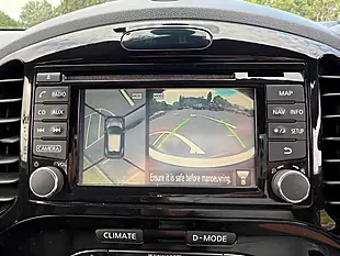 Used 2015 Nissan Juke Tekna Silver - Interior and Exterior details 17