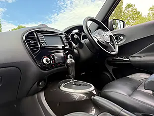 Used 2015 Nissan Juke Tekna Silver - Interior and Exterior details 9