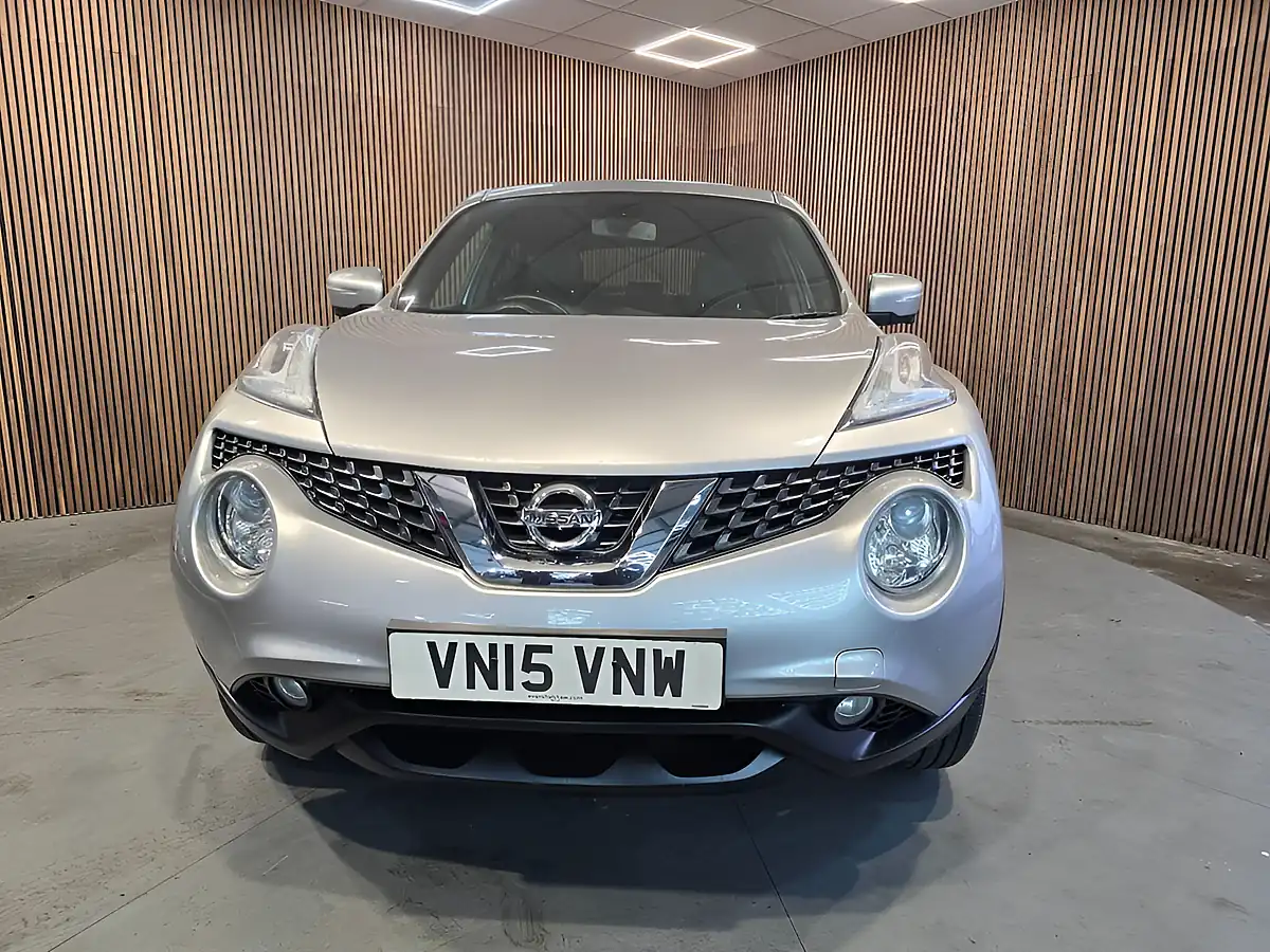 Used 2015 Nissan Juke Tekna Silver - Interior and Exterior details 2